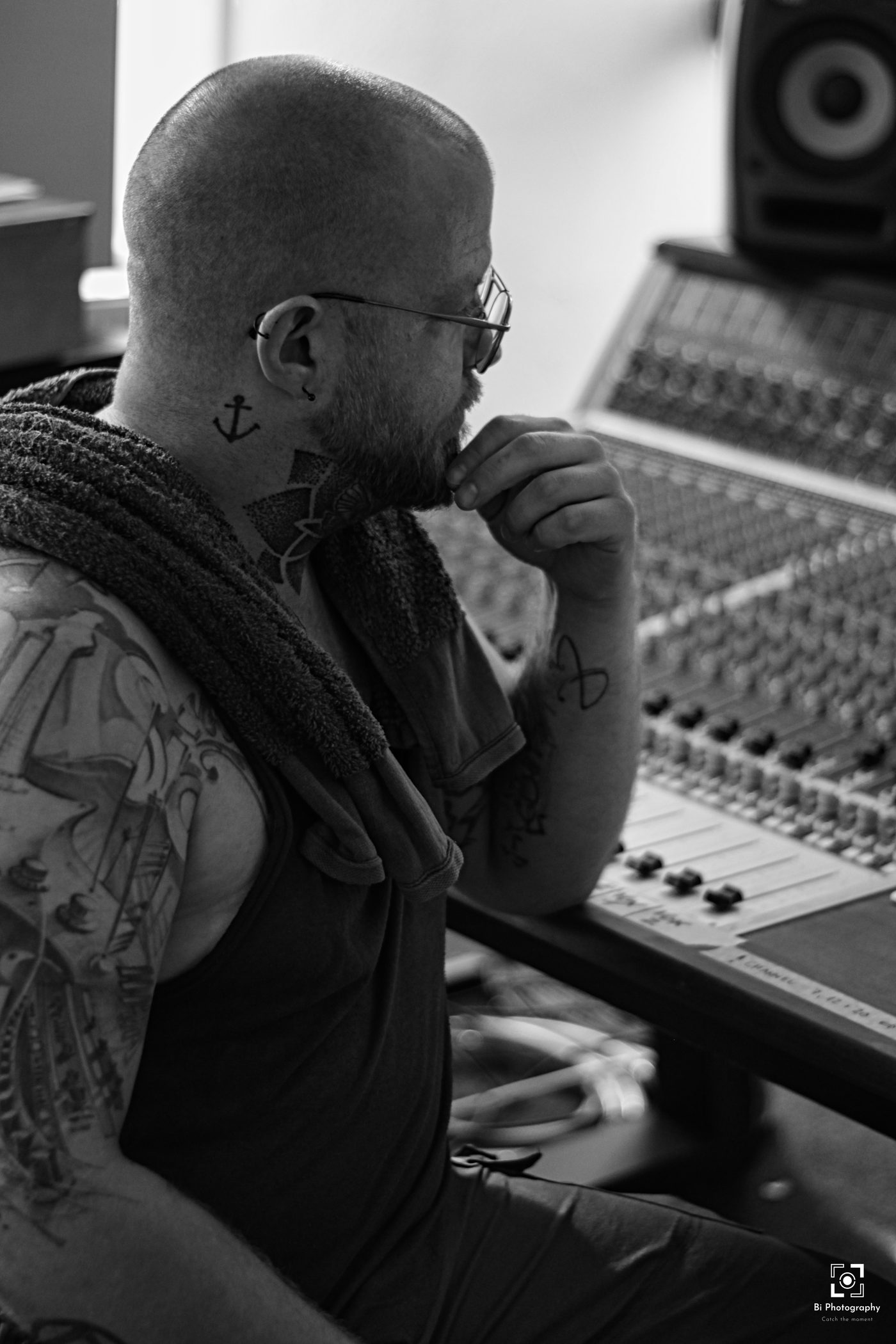 Disscut in the studio